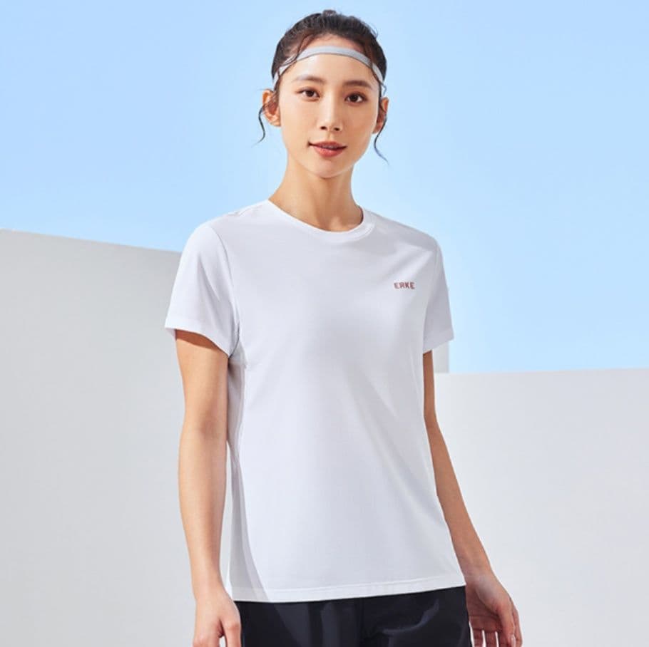 レディース速乾スポーツTシャツ 黒