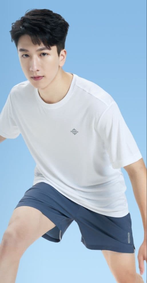 スポーツTシャツ バスケ 羽量級バスケットウェア