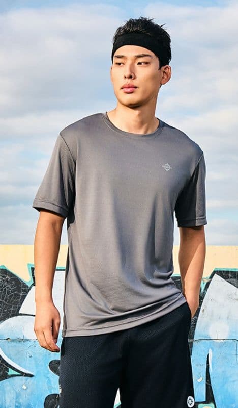 スポーツTシャツ バスケ 羽量級バスケットウェア