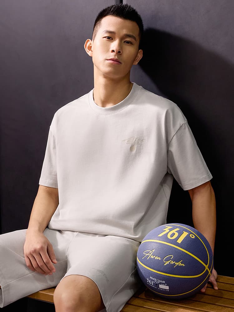 スポーツTシャツ シンプル魅せるコート上級者