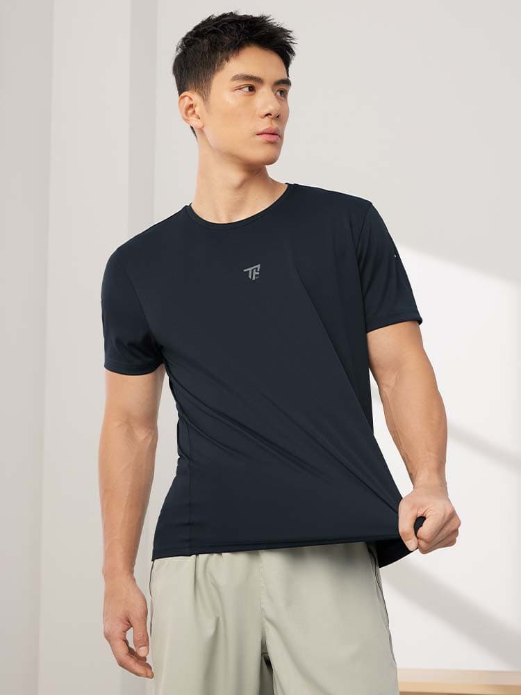 スポーツTシャツ ランニング 軽量速乾ウェア　長距離走者用