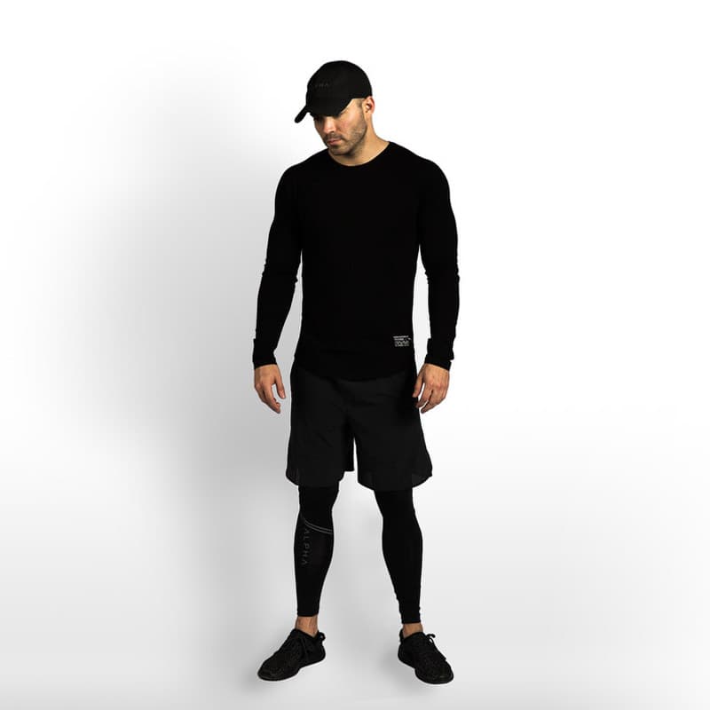 スポーツTシャツ 体にフィットする長袖スポーツTシャツ ランニング