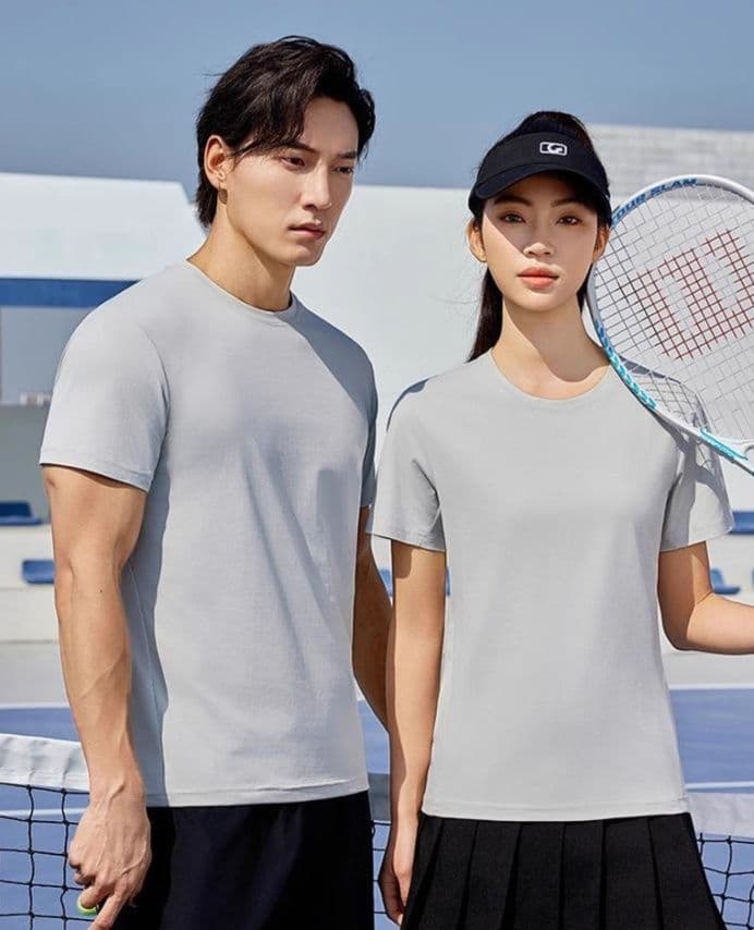 速乾性抜群シンプルデザイン半袖スポーツTシャツ バドミントン